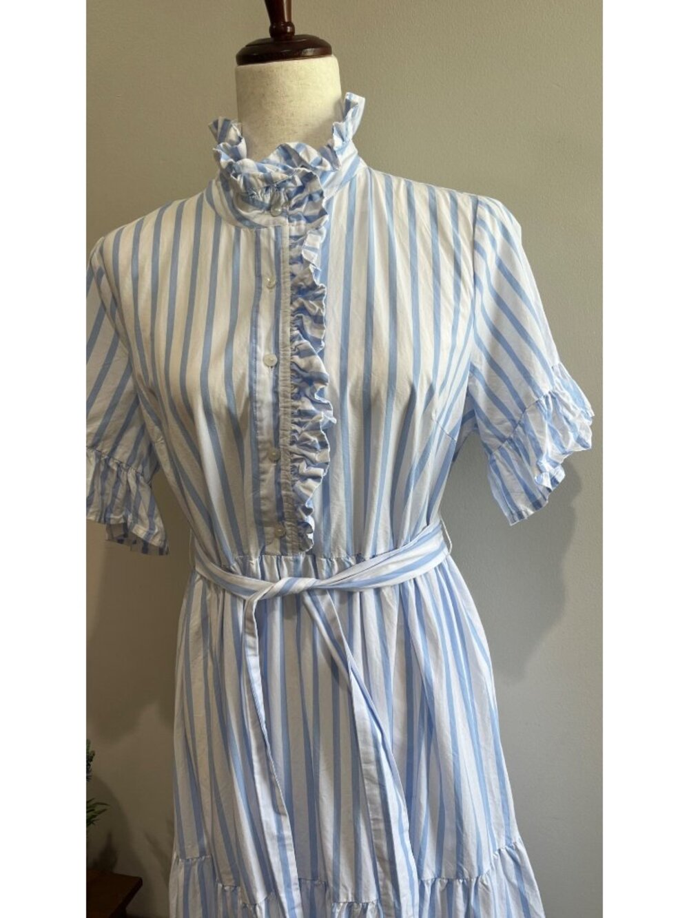 Crown & Ivy Maxi Dress Womens L Blue Stripe Ruffle Stand Collar Tiered Coastal - Picture 3 of 7